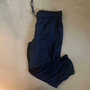 LULULEMON NAVY BLUE JOGGERS💙💙💙